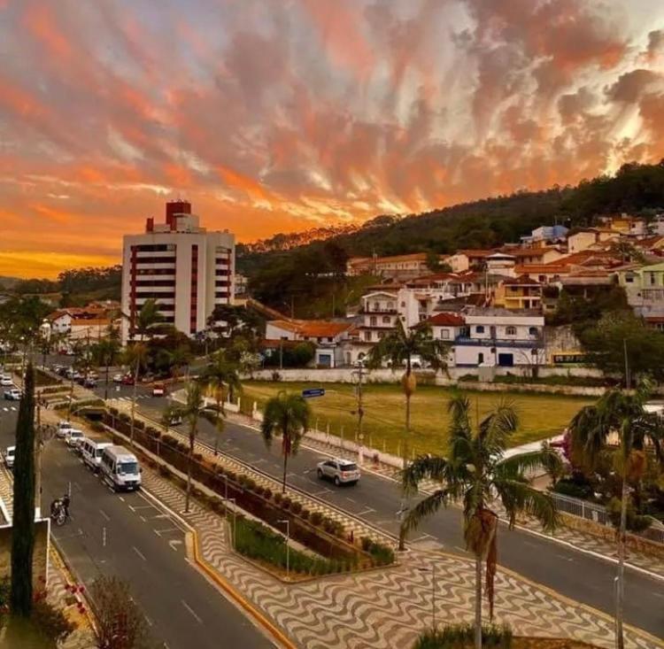 شقة Apartamento Aconchegante Centro Águas de Lindóia المظهر الخارجي الصورة